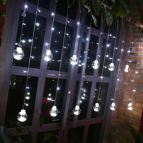 Χριστουγεννιάτικα Λαμπάκια Κουρτίνα Με Μπάλες σε Λευκό χρώμα 10LED 3m