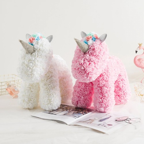 Μονόκερος Μεγάλος από Τεχνητά Τριαντάφυλλα 40x40cm σε κουτί δώρου